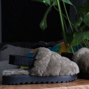 UGG Super Fluff Slipper